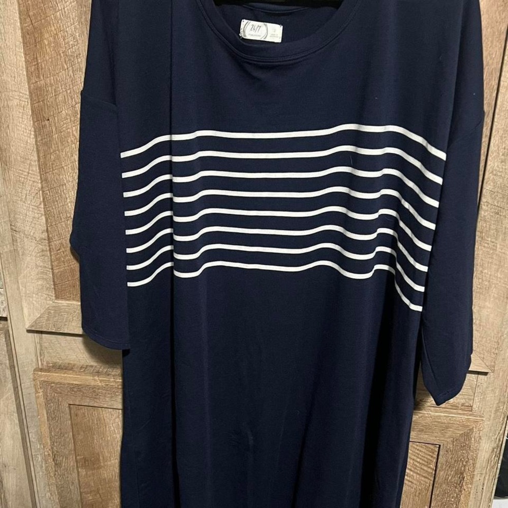 24/7 Maurices Navy Blue Stretch Rayon Knit Dress Sz 2 White Stripes‎ Soft